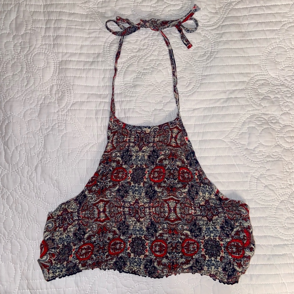 BOGO‼️Size M Rue21 Knit Halter Top